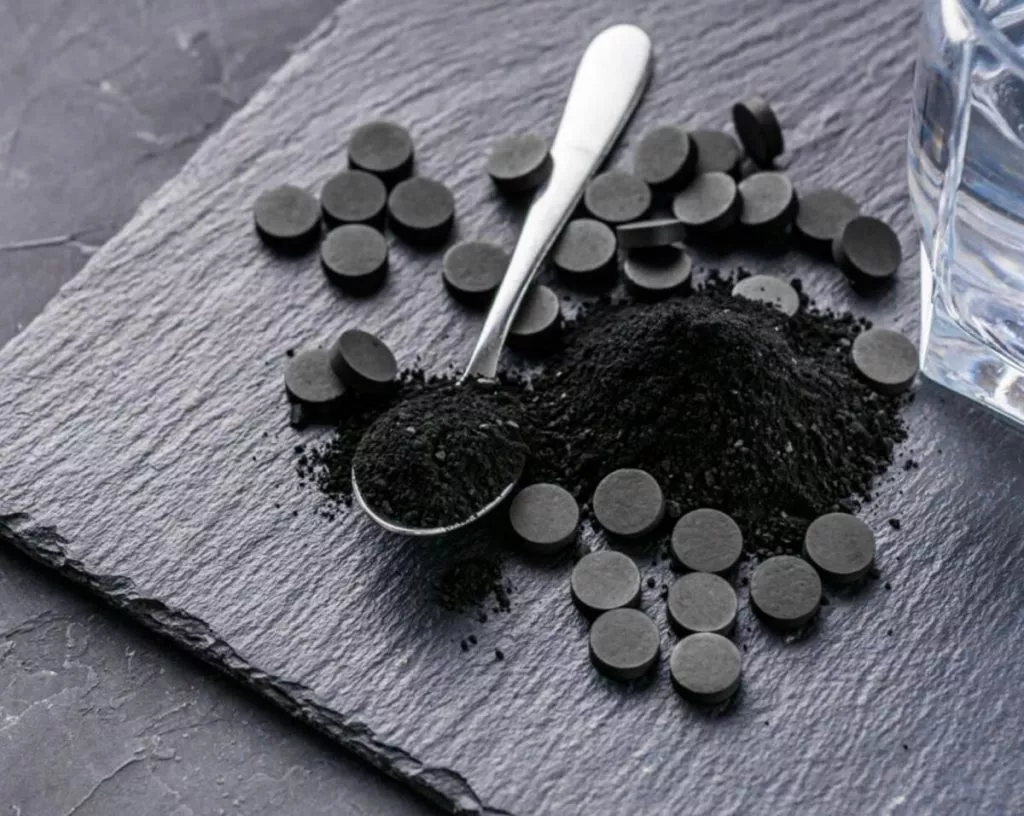 Активоване вугілля: до їжі чи після?