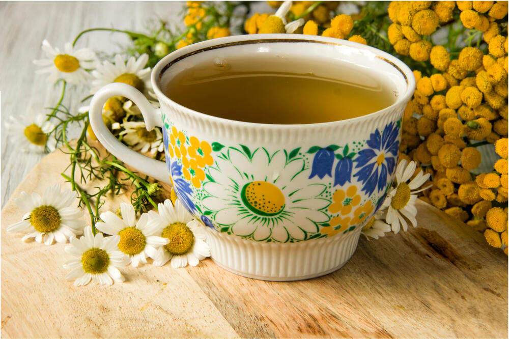 Чай з ромашки користь