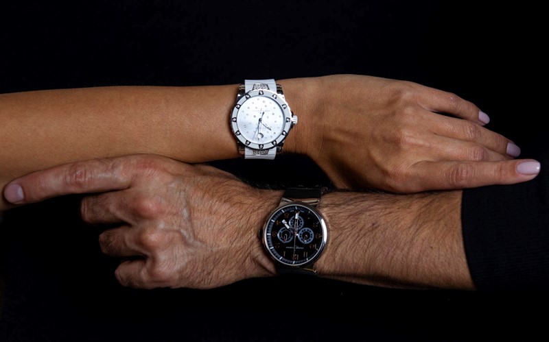 На якій руці носять часи чоловіки